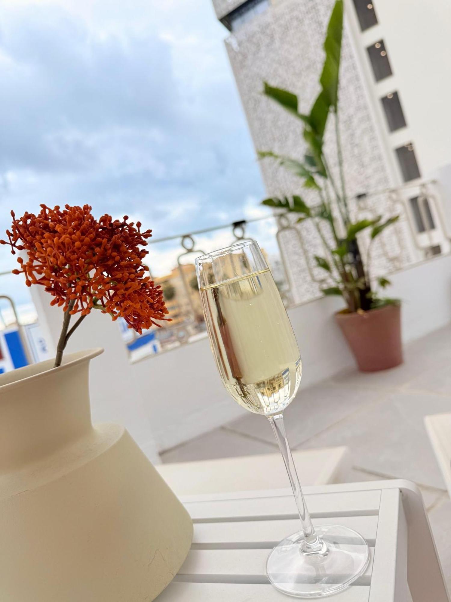 Ikigai Leisure Properties Estepona Exteriör bild